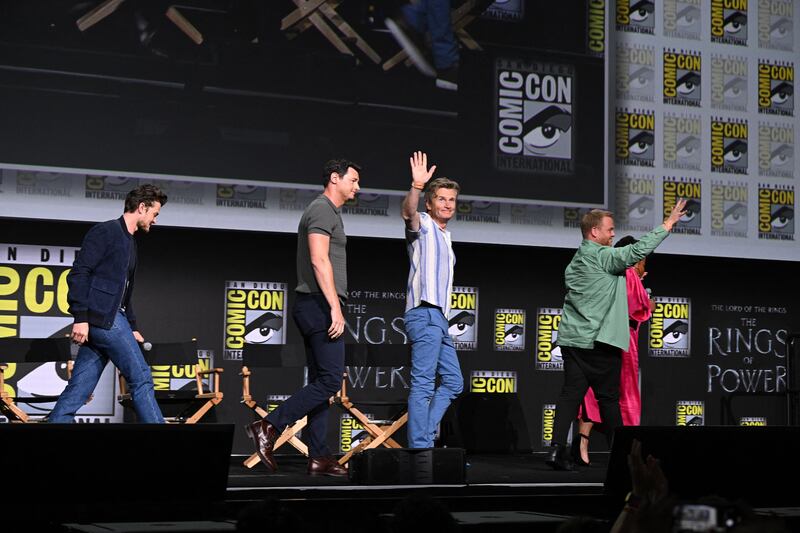 Robert Aramayo, Benjamin Walker, Charles Edwards, Owain Arthur and Sophia Nomvete wave as they leave the stage.