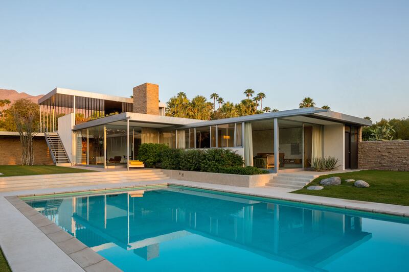 The Kaufmann Desert House is a Palm Springs, California, property that inspired the work of architectural photographer Julius Shulman and society photographer Slim Aarons. All photos: Daniel Solomon for Vista Sotheby’s International Realty