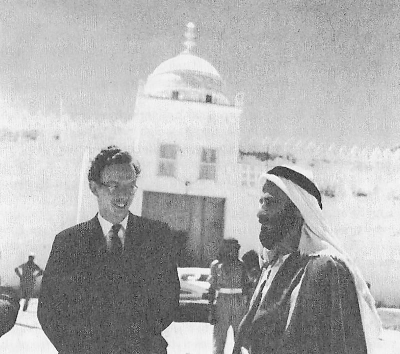 Peter Lienhardt with Sheikh Shakhbut bin Sultan Al Nahyan, Ruler of Abu Dhabi, outside Qasr Al Hosn, possibly in 1961