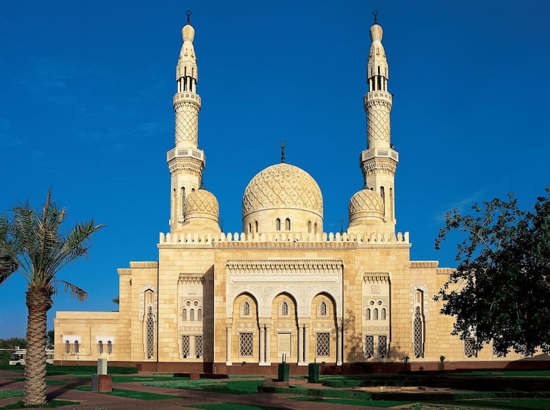 (GERMANY OUT) DUBAI: JUMEIRAH MOSQUE. The Jumeirah Mosque in Dubai, United Arab Emirates. Willy's Pictures - ullstein bild (Photo by Willy's Pictures/ullstein bild via Getty Images)