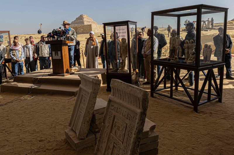 Renowned Egyptian archaeologist Zahi Hawass presents finds from the excavation at the Saqqara necropolis. AFP
