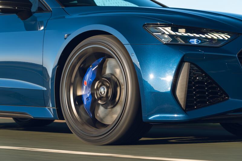 The RS7 is fitted with weight-optimised 22-inch alloy wheels