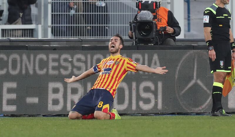 LECCE, ITALY - JANUARY 19:  Marco Mancosu of Lecce celebrates the equalizing goal during the Serie A match between US Lecce and  FC Internazionale at Stadio Via del Mare on January 19, 2020 in Lecce, Italy.  (Photo by Maurizio Lagana/Getty Images)