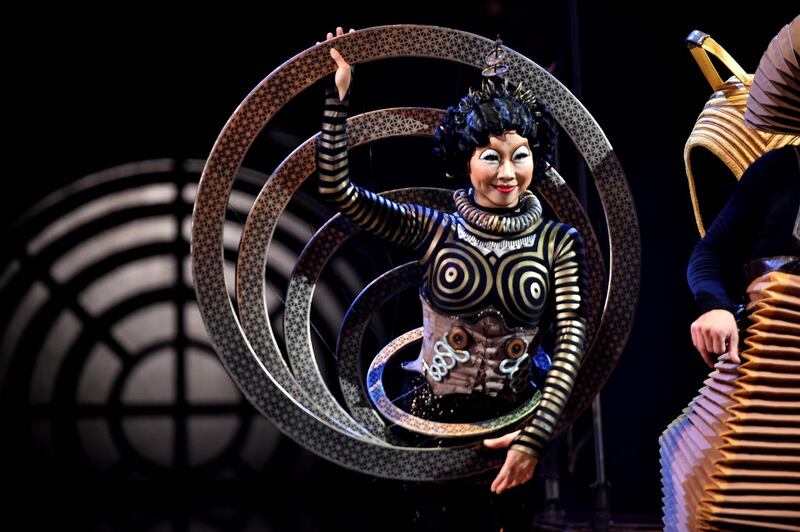 (FILES) In this file photo taken on October 01, 2019 an Artist performs at a media preview in the all-new Cirque du Soleil production KURIOS – Cabinet of Curiosities in Sydney. Cirque du Soleil announced on June 29, 2020 it is filing for bankruptcy protection, as the world's most famous circus troupe seeks to restructure its debt to survive the coronavirus pandemic. / AFP / PETER PARKS
