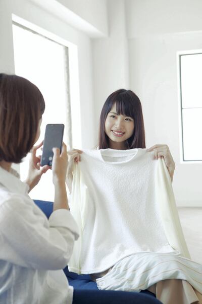 Companies have sprung up to offer working Japanese women clothing rental services.