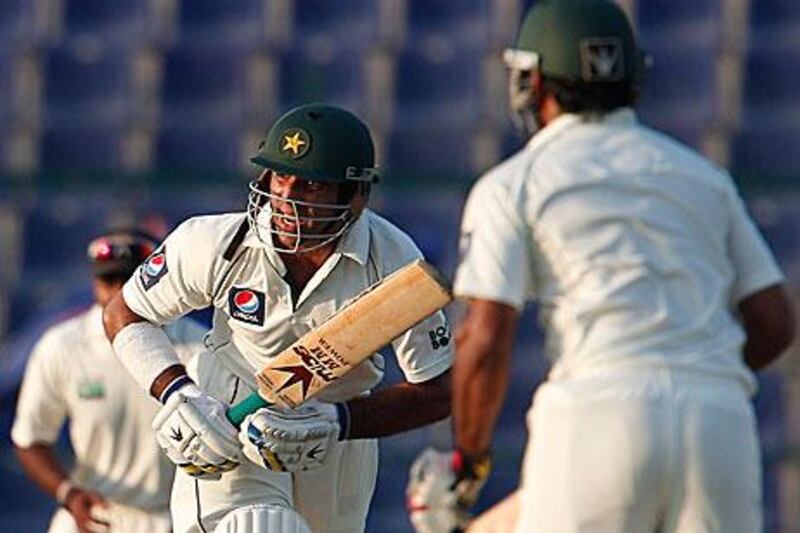 Pakistan's openers will be looking to eat into Sri Lanka's first innings score of 197 in the morning session of the second day of first Test match in Abu Dhabi.