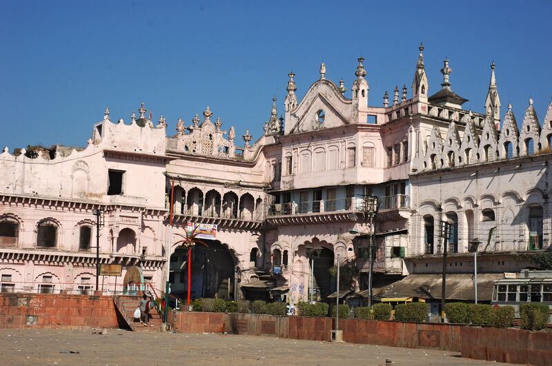 A palace facing Iqbal Maidan, Bhopal's most important public square 