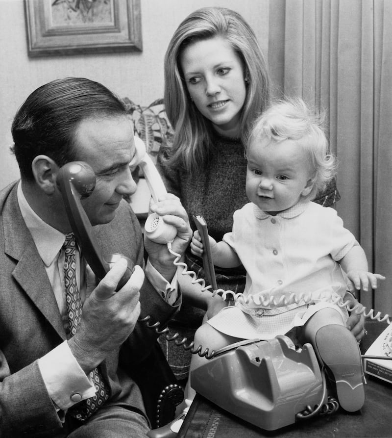 LONDON, UNITED KINGDOM - OCTOBER 04:  (FILE PHOTO)  Australian media mogul Rupert Murdoch with his 14-month old daughter Elisabeth and second wife Anna Torv at their home in Sussex Gardens on October 4, 1969 in London, England. Following the resignation and arrest of News International chief executive Rebekah Brooks, reports suggest that Elisabeth Murdoch has emerged as a front-runner for a seat on the News Corp board.  (Photo by Chris Ware/Keystone/Hulton Archive/Getty Images) *** Local Caption ***  119446080.jpg