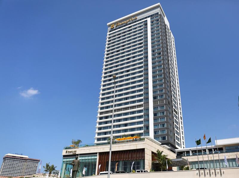 KH7XGR Colombo, Sri Lanka. 16th Nov, 2017. A general view of the Hong Kong listed Shangri- La hotel is seen during the opening ceremony in Colombo, Sri Lanka 16 th November 2017. Credit: Pradeep Dambarage/Alamy Live News Credit: Pradeep Dambarage/Alamy Live News