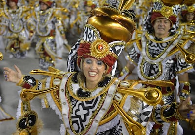 RIO DE JANEIRO, BRAZIL - FEBRUARY 12: Samba school dancers perform at the carnival parade in Sapucai Sambadrome in Rio de Janeiro, Brazil, on January 12, 2018. (Photo by Fabio Teixeira/Anadolu Agency/Getty Images)