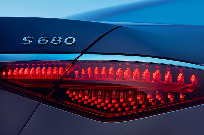 A rear-light detail on an S680