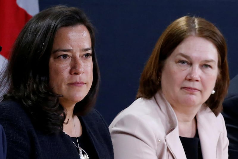 FILE PHOTO: Canada's Justice Minister Jody Wilson-Raybould and Health Minister Jane Philpott attend a news conference in Ottawa, Ontario, Canada, April 13, 2017. REUTERS/Chris Wattie/File Photo