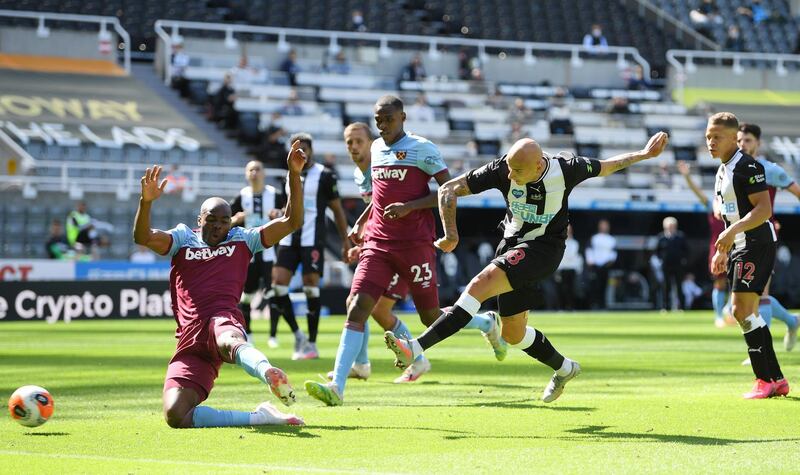Jonjo Shelvey - 9: Comfortably Newcastle's best player. At the heart of everything positive his team did. Never stopped running, some great passes and a lovely one-two with Gayle before finishing well to make the score 2-2.  Reuters
