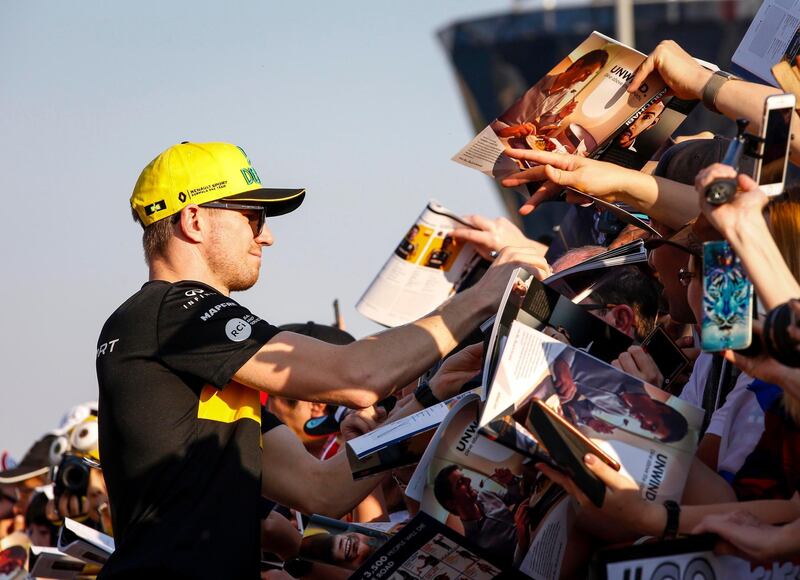 Nico Hulkenberg greets his fans during an exclusive autograph signing session at Yas Marina Circuit. Courtesy Yas Marina Circuit