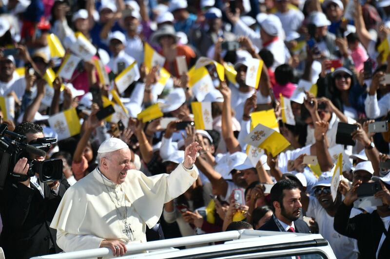 epa07344598 Pope Francis (L) arrives to lead a Holy mass in Zayed Sport City Stadium, in Abu Dhabi, United Arab Emirates, 05 February 2019. Pope Francis is visiting the United Arab Emirates from 03 to 05 February.  EPA/LUCA ZENNARO