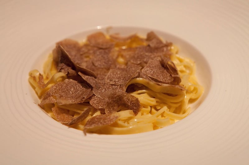 UAE - Dubai - Oct 28- 2010:  Giorgio Locatelli cooking a step by step recipe for oasis at Ronda Locatelli restaurant, The Atlantis Hotel. ( Jaime Puebla - The National Newspaper )