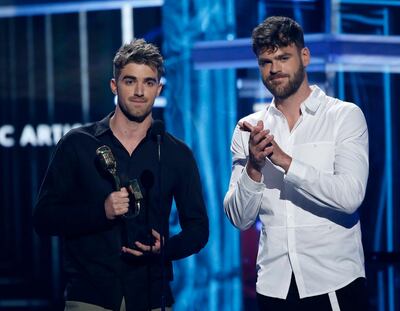 2018 Billboard Music Awards - Show - Las Vegas, Nevada, U.S., 20/05/2018 - The Chainsmokers accept the Top Dance/Electronic Artist award for "Memories...Do Not Open." REUTERS/Mario Anzuoni