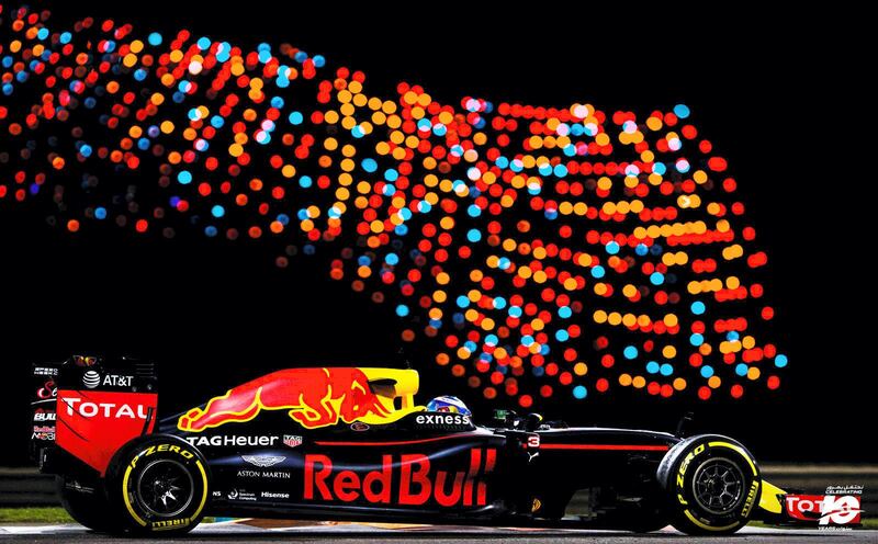The twinkling lights of the hotel can work very well with the colourway of different cars. During the 2016 grand prix the blue, red and yellow of the lights complemented Daniel Ricciardo’s Red Bull.