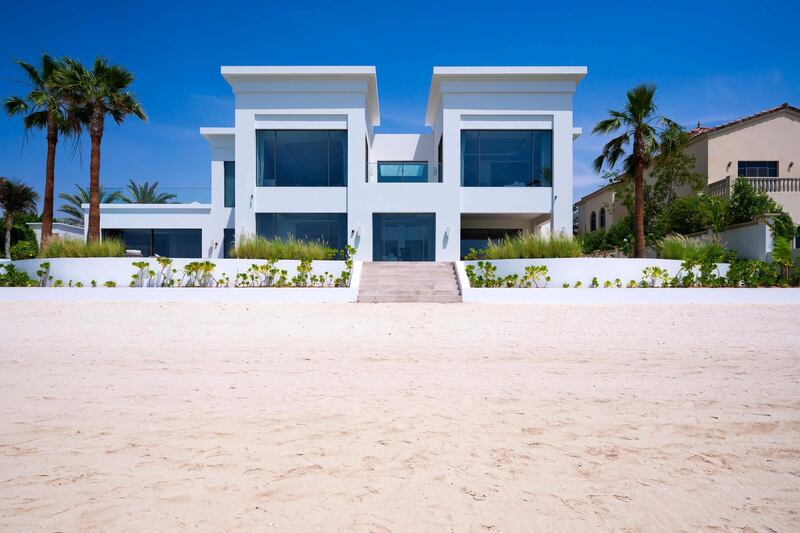 The Frond F villa is a stone's throw from the beach. The property sold for $19m in 2021. All images courtesy LuxuryProperty.com