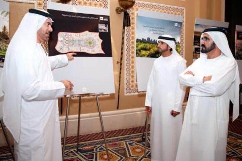 His Highness Sheikh Mohammed bin Rashid Al Maktoum, Vice President and Prime Minister the looks at the layout plans for Sheikh Mohammed Bin Rashid Garden (Haaeq in Arabic) in Dubai. WAM *** Local Caption ***  b0383ee8-39f6-4d04-b006-ca0464fee111.jpg