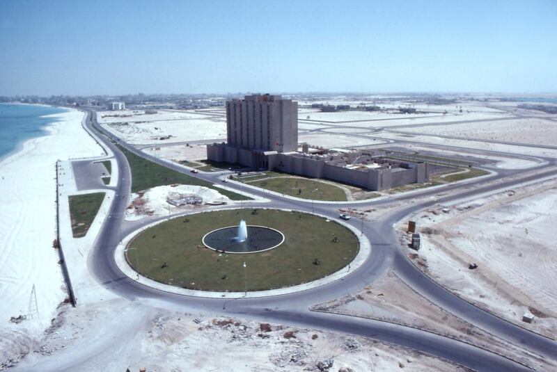 Hilton hotel in Abu Dhabi, circa 1975, taken by Alain Saint Hillaire.

Courtesy Alain Saint Hillaire *** Local Caption ***  AD 75 Hilton 0035.JPG