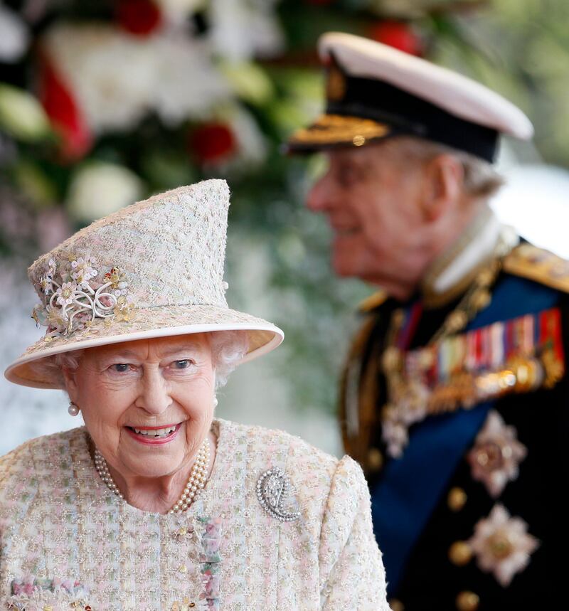 Britain's Queen Elizabeth II, and The Duke of Edinburgh await the arrival of President of the United Arab Emirates Sheik Khalifa bin Zayed Al Nahyan in Windsor in England, Tuesday, April 30, 2013. (AP Photo/Kirsty Wigglesworth, pool) *** Local Caption ***  Britain UAE.JPEG-0f9aa.jpg