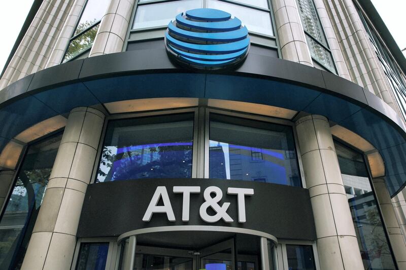The exterior of the Michigan Avenue AT&T store in Chicago, Illinois, U.S., on Tuesday, Oct. 22, 2019. Photographer: Taylor Glascock/Bloomberg