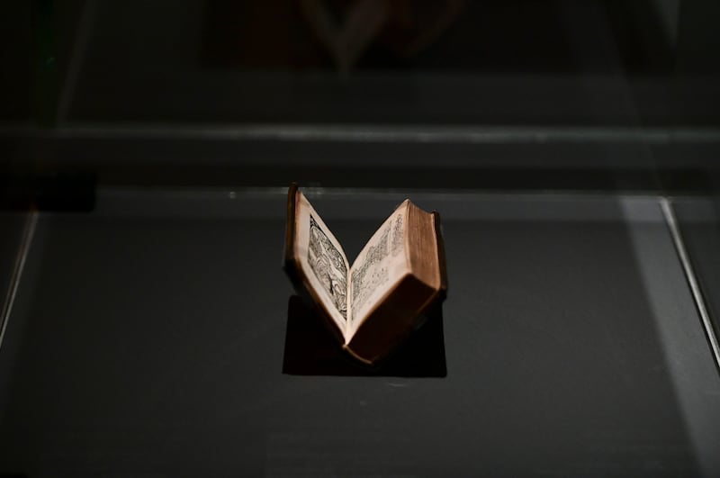 Oskan Erewanci, scientific publisher and printer, Bible Old Testament Psalms in Armenian, France 1673