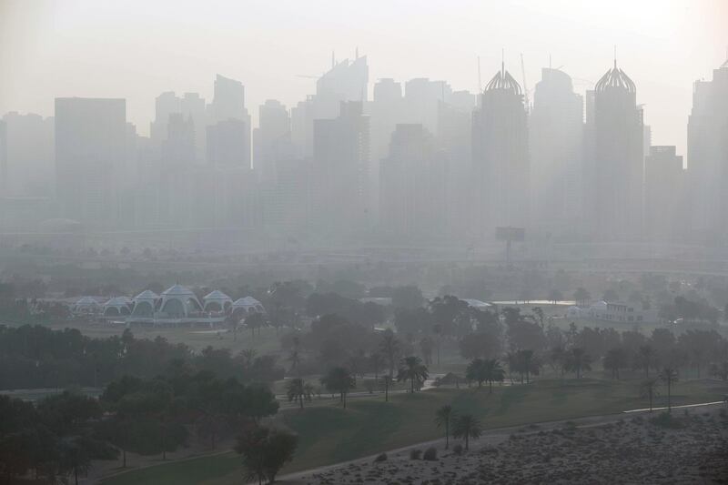 DUBAI, UNITED ARAB EMIRATES. 28 September 2017. STANDALONE. Hazy weather continue during the fall season in Dubai. (Photo: Antonie Robertson/The National) Journalist: None. Section: National.