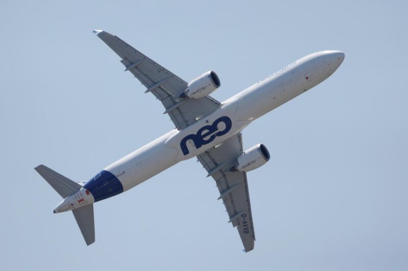 FILE PHOTO: An Airbus A321 neo flies during a flying display at the first day of the 52nd Paris Air Show at Le Bourget airport near Paris, France June 19, 2017. REUTERS/Pascal Rossignol/File Photo