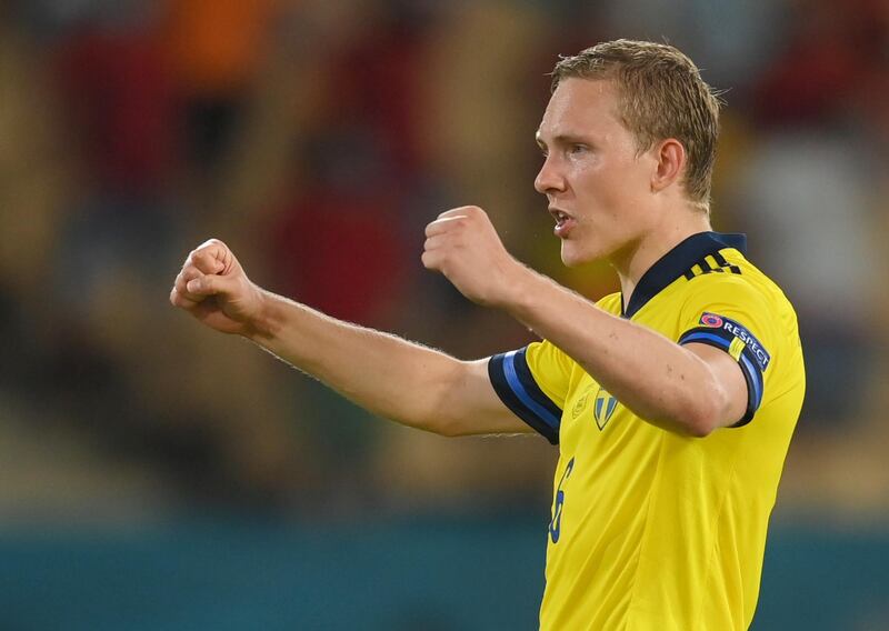 Ludwig Augustinsson 6 – Looked solid at the back, though was fortunate on occasion when Spain’s heavy passing in the final third meant he got away with missing Llorente’s runs. Reuters
