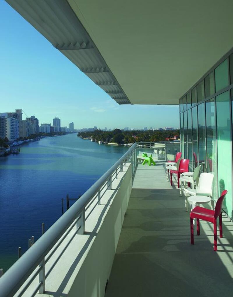 Alexander Gorlin’s sixth-floor apartment offers far-reaching views of both the ocean and the Miami skyline. Courtesy of Red Cover / Anastassios Mentis