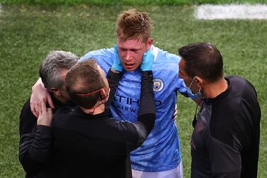 PORTO, PORTUGAL - MAY 29: Kevin De Bruyne of Manchester City walks off after suffering an injury during the UEFA Champions League Final between Manchester City and Chelsea FC at Estadio do Dragao on May 29, 2021 in Porto, Portugal. (Photo by Michael Steele/Getty Images)