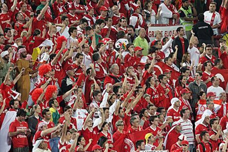 Internacional of Brazil will be hoping to reward their travelling fans with a win over South Korean side Seongnam.