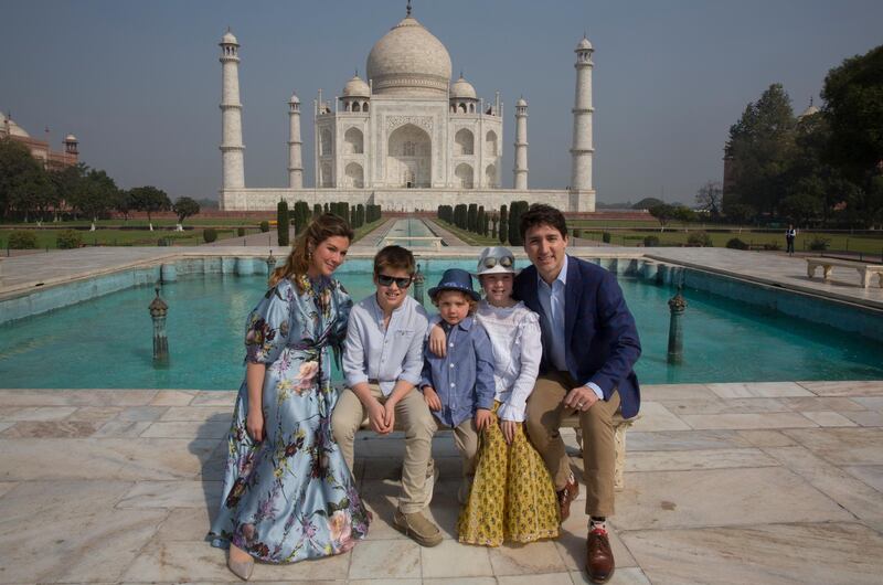 Canadian prime minister Justin Trudeau, his wife, Sophie and their children pose for the photographs in front of Taj Mahal, in Agra. Manish Swarup / AP Photo