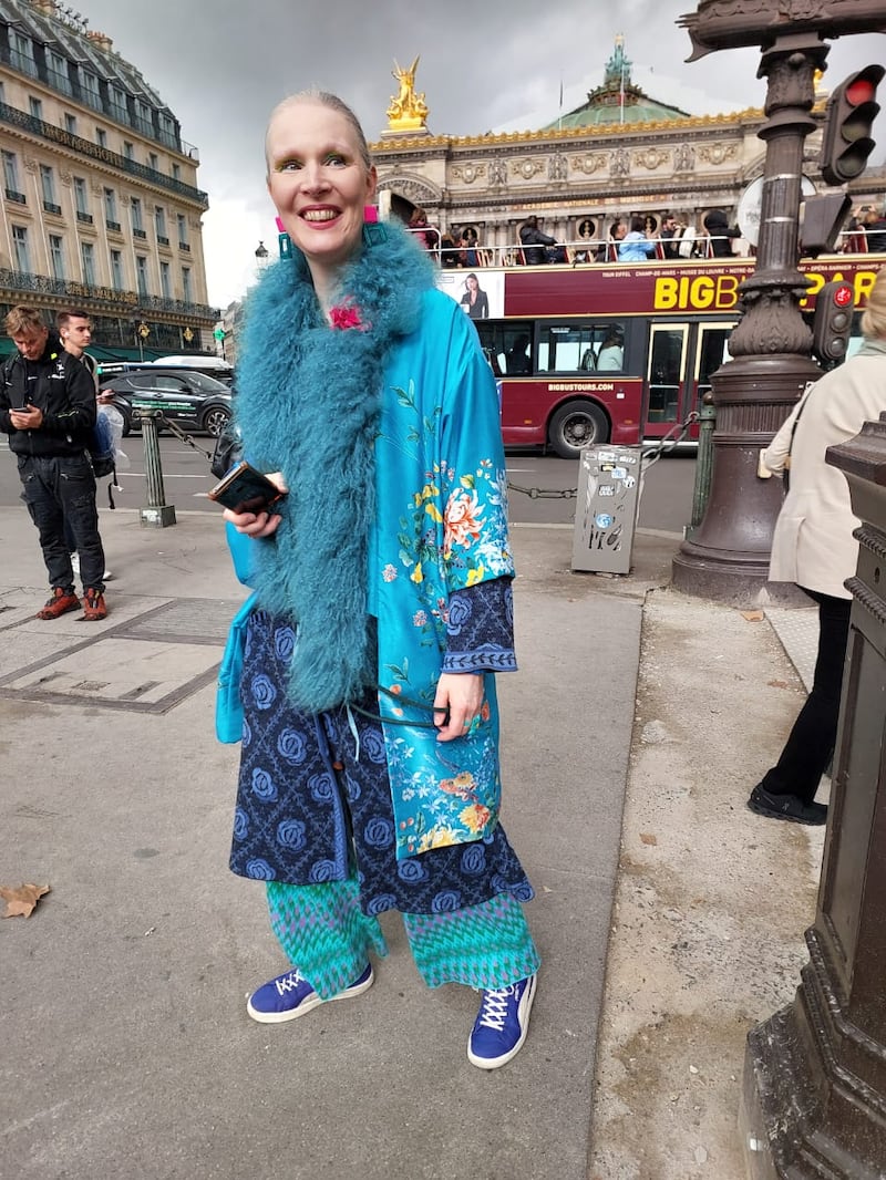 Seen by the opera theatre, this woman clashed 1970s patterns with chinoiserie.