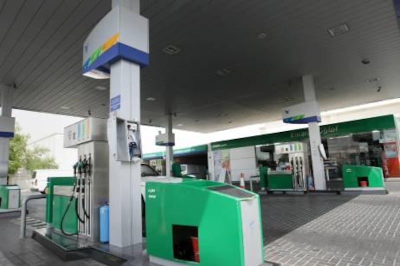 UAE - Dubai- Jun 07- 2011: Emarat gas station with fuel shortage at Bahara st. and 15 st.  ( Jaime Puebla - The National Newspaper )