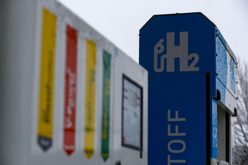 A hydrogen fuel pump stands on the forecourt of a Royal Dutch Shell Plc gas station in Sindelfingen, Germany, on Thursday, Feb. 26, 2020. Shipments of hydrogen fuel cells grew by more than 40% last year as proponents of the technology worked to establish it alongside lithium-ion batteries as a way to remove pollution from transportation. Photographer: Alex Kraus/Bloomberg