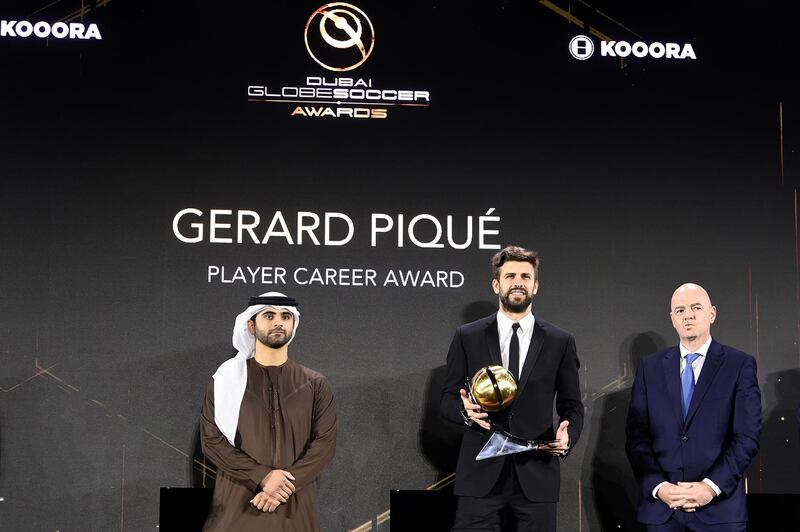 Foto Fabio Ferrari - LaPresse
27 Dicembre 2020 Dubai ( Emirati Arabi )
Sport
Dubai Globe Soccer Award 2020 - Dodicesima Edizione.
Nella foto: H.H. Sheikh Hamdan Bin Mohammed Bin Rashid ALMaktoum, Gerard Pique (Player Career)

photo Fabio Ferrari - LaPresse
December 27, 20720 Dubai (Unated Arab Emirate)
Sport
Dubai Globe Soccer Award 2020 - 12th Edition.
In the pic: H.H. Sheikh Hamdan Bin Mohammed Bin Rashid ALMaktoum, Gerard Pique (Player Career)
