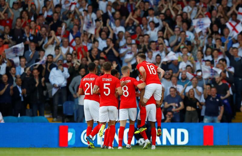 Soccer Football - International Friendly - England vs Costa Rica - Elland Road, Leeds, Britain - June 7, 2018   England's Marcus Rashford celebrates scoring their first goal with teammates   REUTERS/Phil Noble