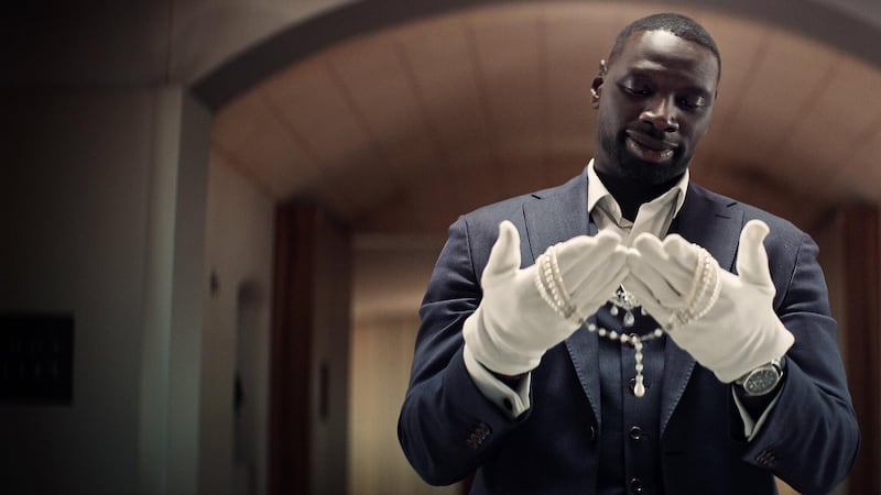 Omar Sy stars as Assane Diop, a thief who pulls off an art heist at the Louvre. Via Twitter