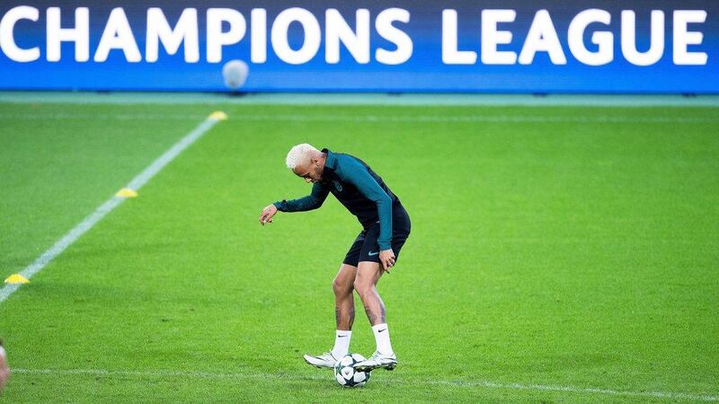 Barcelona’s Neymar performs during his team’s training session in Monchengladbach, Germany. Marius Becker / EPA