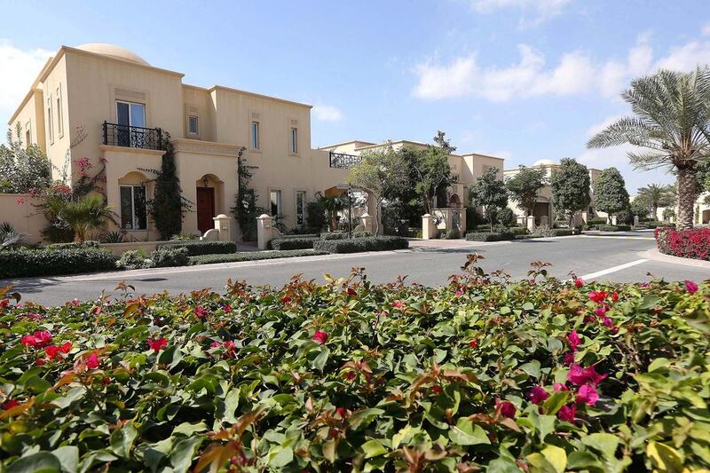 Arabian Ranches villas: Q1-Q2 2015 down 7%. Q2 2014-Q2 2015 down 15%.  2BR - Dh145,000 to Dh180,000. 3BR - Dh165,000 to Dh260,000. 4BR - Dh190,000 to Dh300,000. 5BR - Dh255,000 to Dh365,000. Pawan Singh / The National