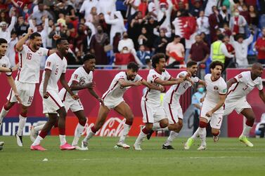 Soccer Football - Arab Cup - Third Place Playoff - Egypt v Qatar - Stadium 974, Doha, Qatar - December 18, 2021 Qatar players celebrate after the match REUTERS / Amr Abdallah Dalsh