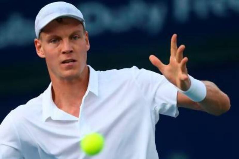 The Czech Republic's Tomas Berdych beat Russia's Dmitry Tursunov.