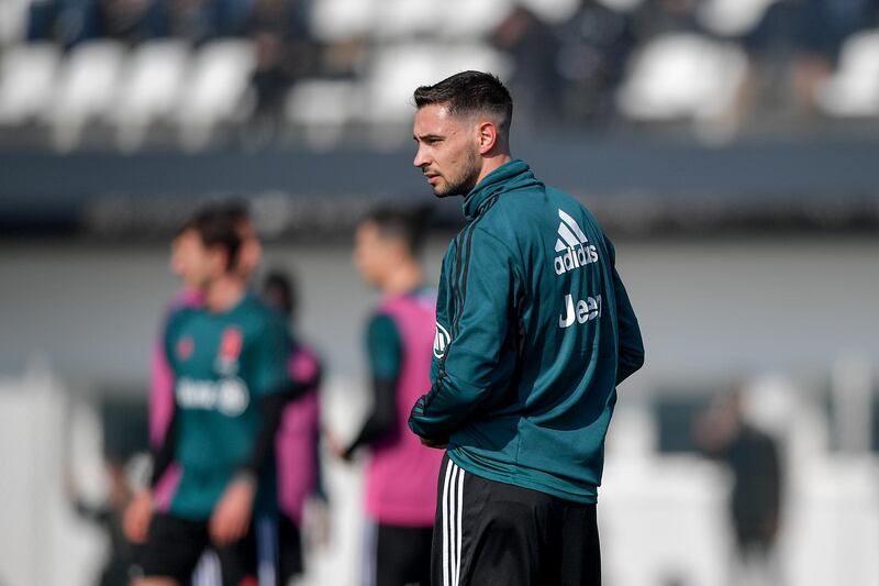 TURIN, ITALY - FEBRUARY 19: Juventus player Mattia De Sciglio looks on during a training session at JTC on February 19, 2020 in Turin, Italy. (Photo by Daniele Badolato - Juventus FC/Juventus FC via Getty Images)