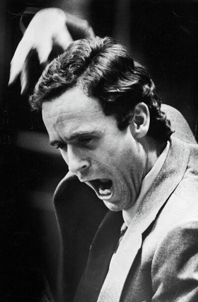 MIAMI, UNITED STATES - JANUARY 01:  Serial killer Ted Bundy acting up in courtroom after the judge had departed.  (Photo by Bill Frakes/The LIFE Images Collection/Getty Images)