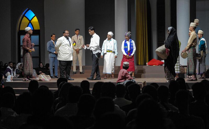 Hamlet being performed in the Yemeni city of Aden.