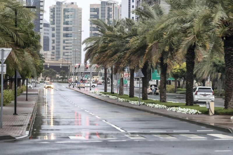 DUBAI, UNITED ARAB EMIRATES. 10 JANUARY 2020. Heavy rains in Dubai during the night had residenst wake up to wet pavements and large water puddles with some areas experiencng mild flooding. The Greens sawa heavy rain that leftthe streets wet. (Photo: Antonie Robertson/The National) Journalist: Standalone. Section: National.

