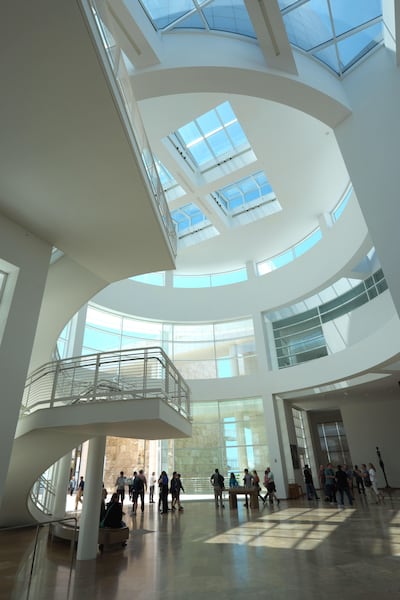 GD9RRE USA, California, Los Angeles, the Getty Center, the museum central hall. Arco Images GmbH / Alamy Stock Photo